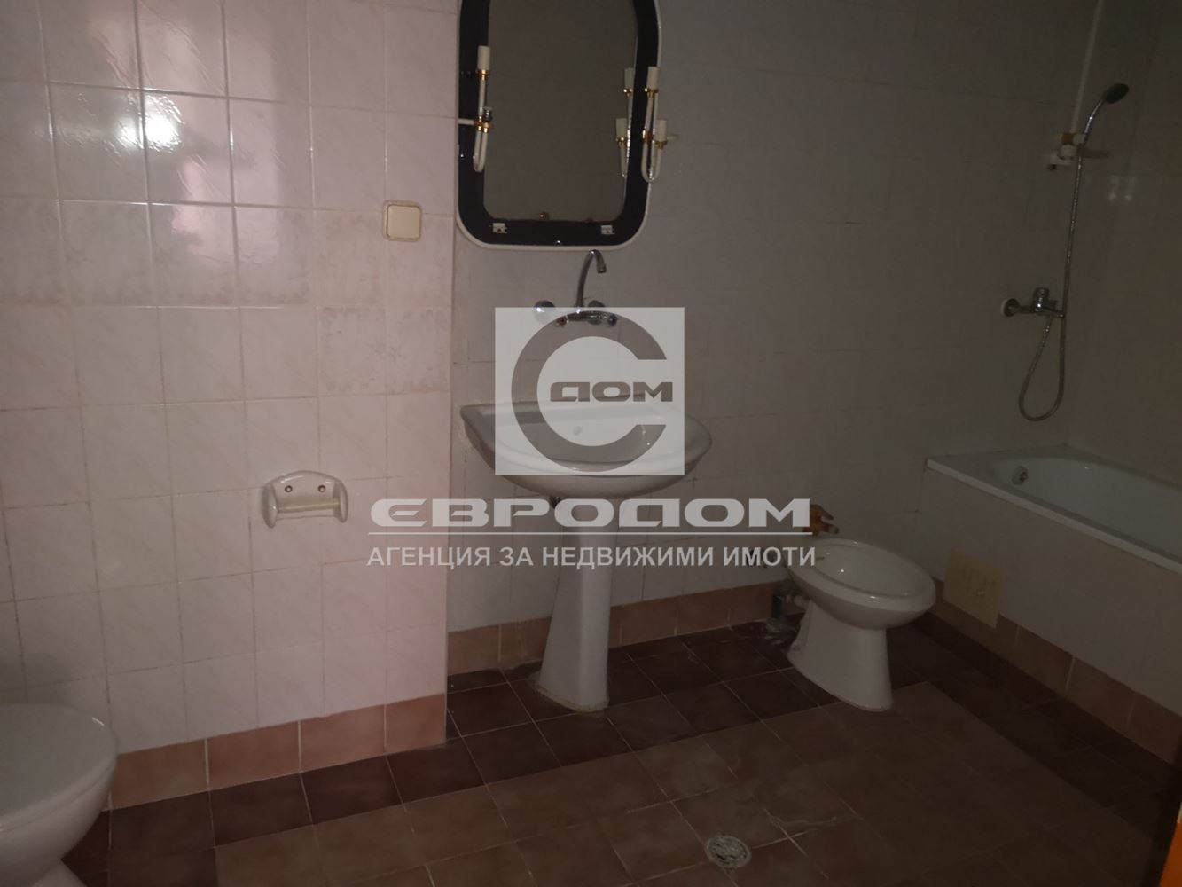 Къща под наем в центъра на гр. Стара Загора-0 Къща под наем в центъра на гр. Стара Загора - 0