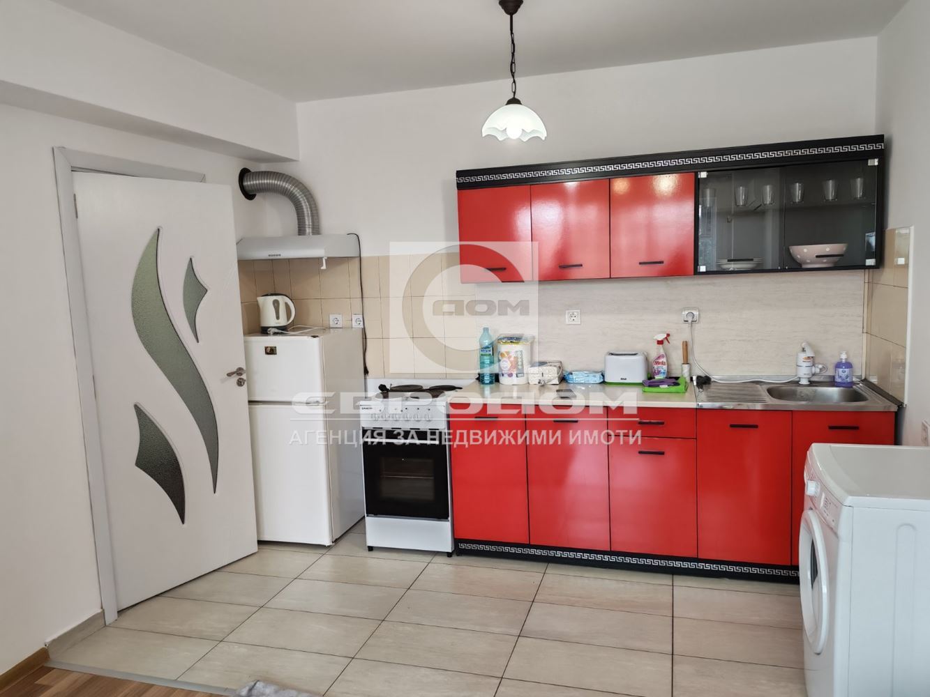 Обзаведен 2 с бокс, нов, над Билла- 1-0 Обзаведен 2 с бокс, нов, над Билла- 1 - 0