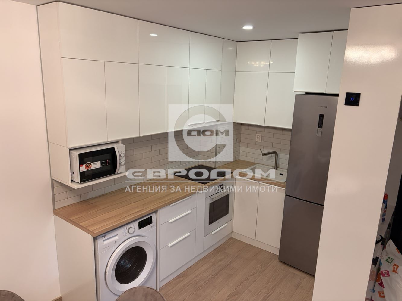 Двустаен нов за първи наемател, до ПАРК МОЛ - 0