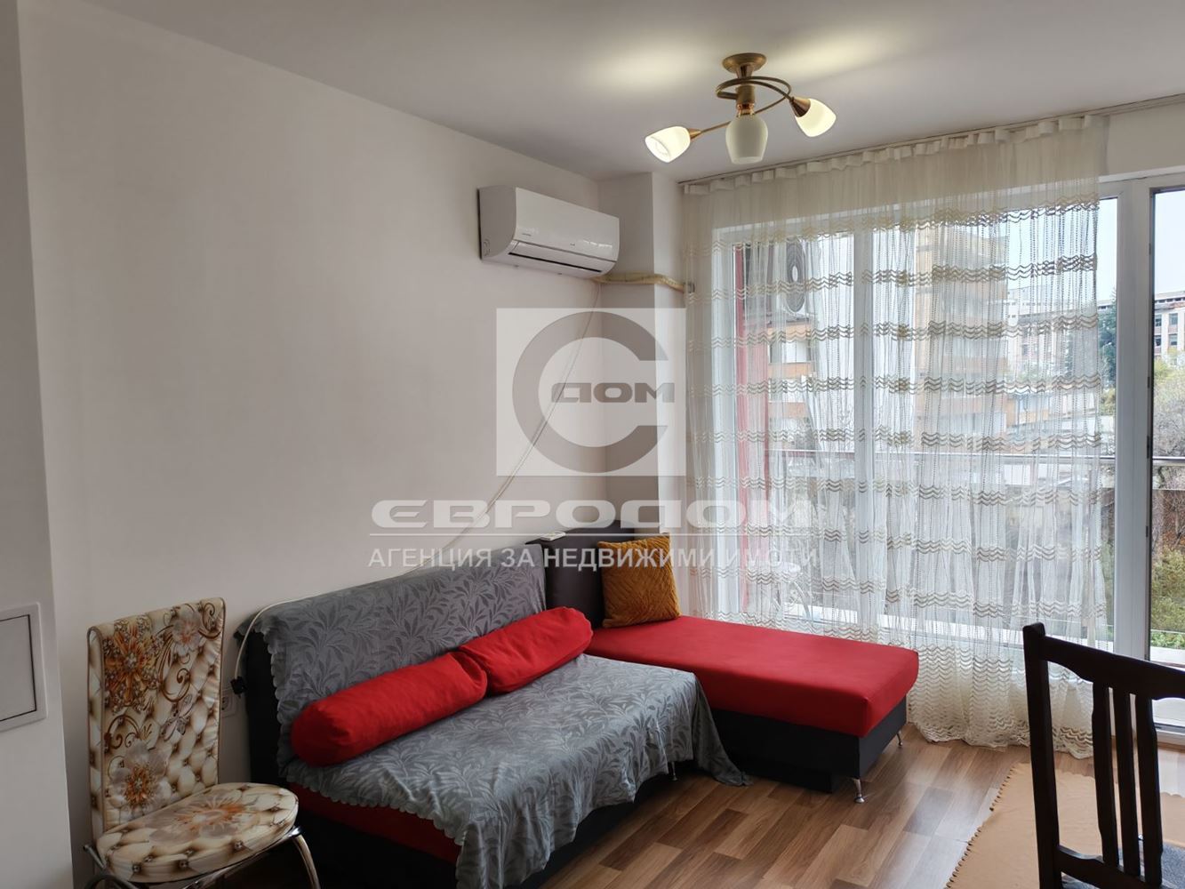 Обзаведен 2 с бокс, нов, над Билла- 1-0 Обзаведен 2 с бокс, нов, над Билла- 1 - 0