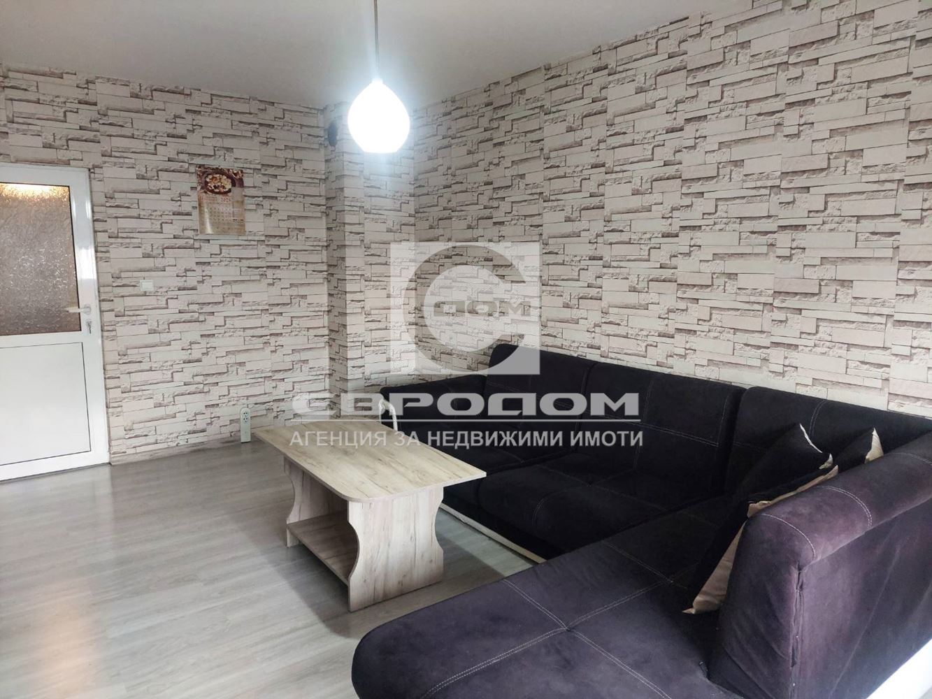 Двустаен апартамент с отлична локация в широк център – до Станционна градина - 0