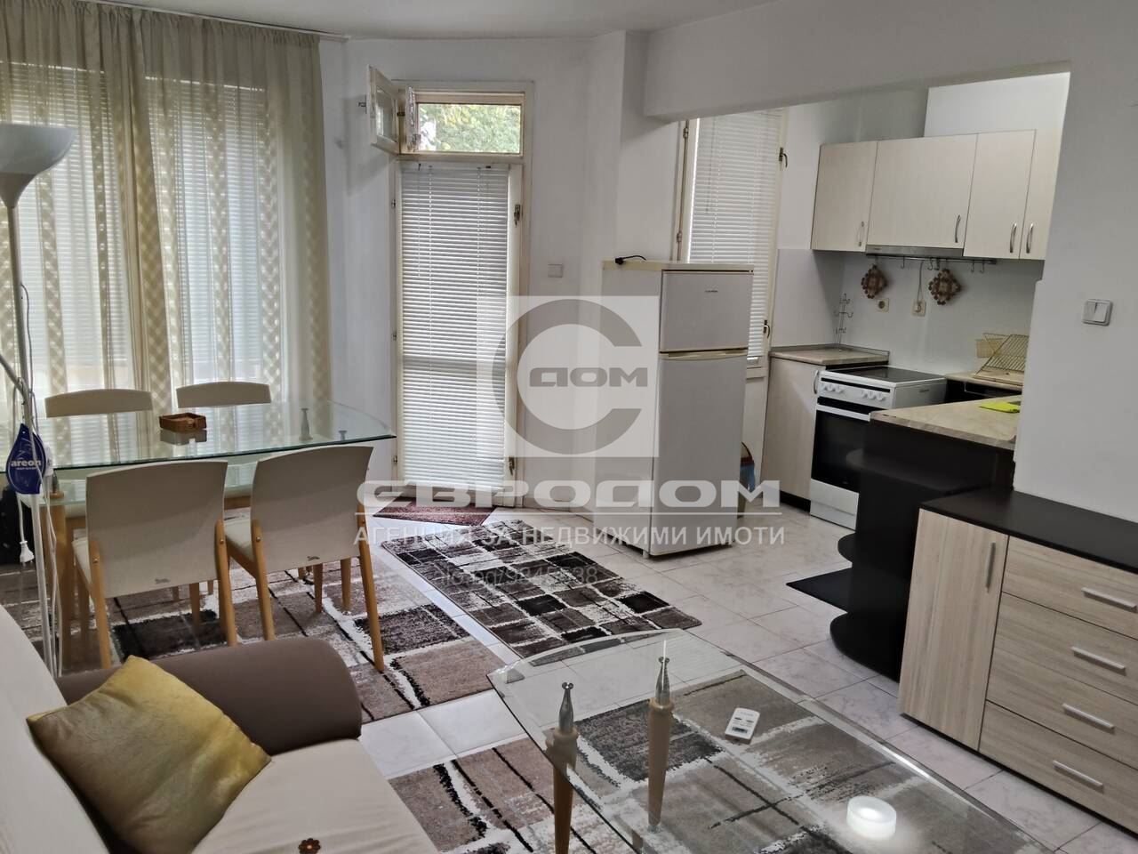 Давам под наем апартамент с 1 спалня в центъра-0 Давам под наем апартамент с 1 спалня в центъра - 0