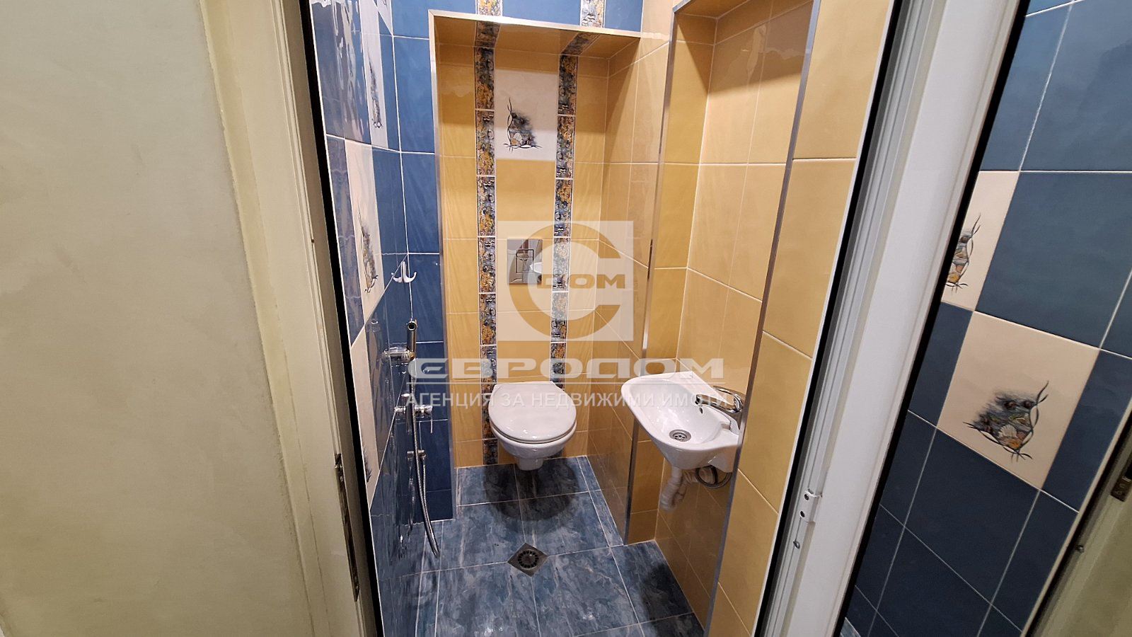 Изискан апартамент с две спални и газово отопление-0 Изискан апартамент с две спални и газово отопление - 0