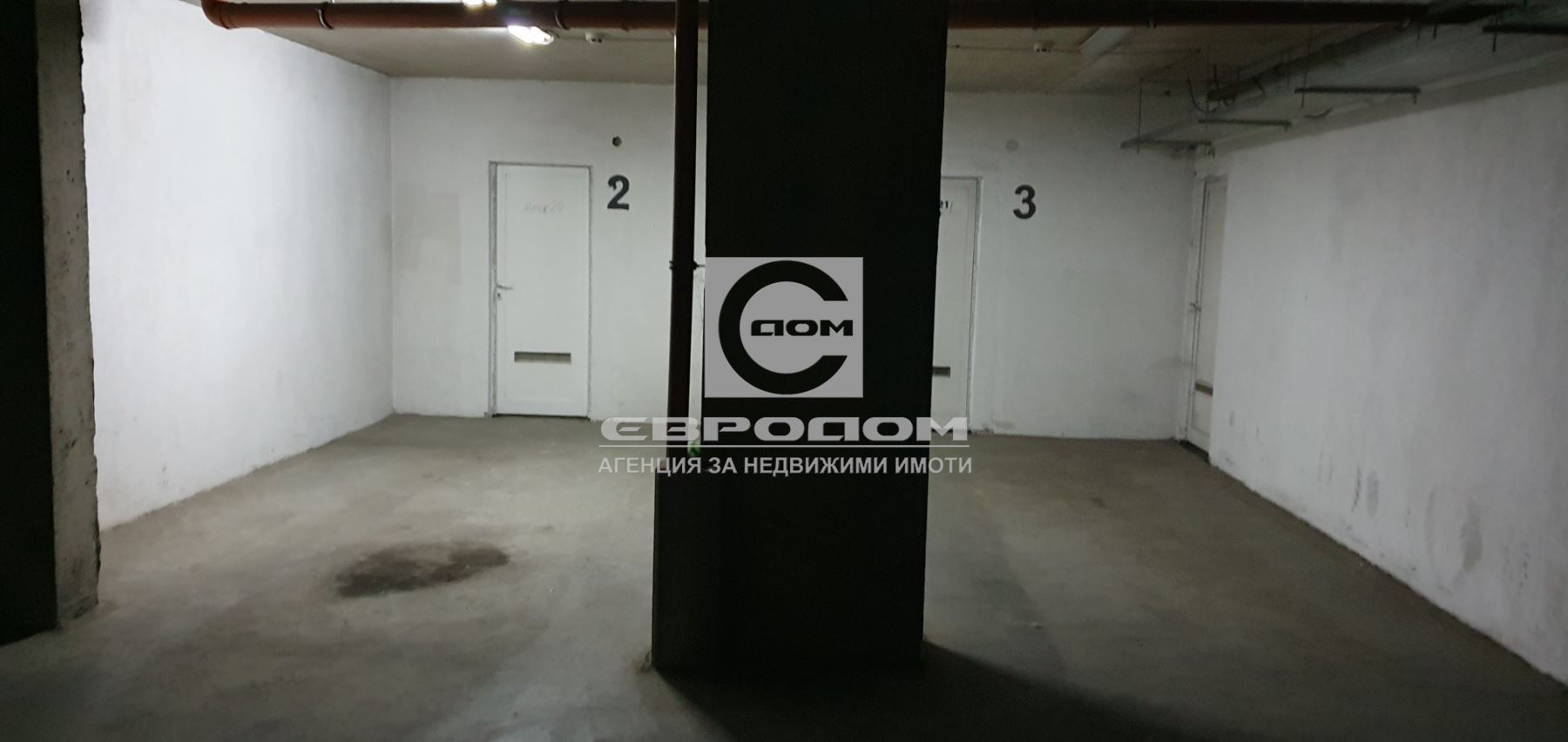 Продавам ПАРКОМЕСТА, разположени в сутерена на жилищна сграда - 0