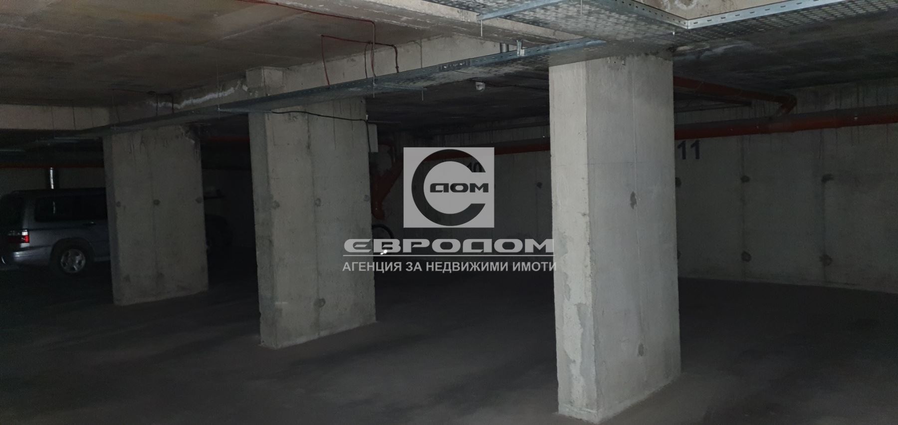 Продавам ПАРКОМЕСТА, разположени в сутерена на жилищна сграда - 0