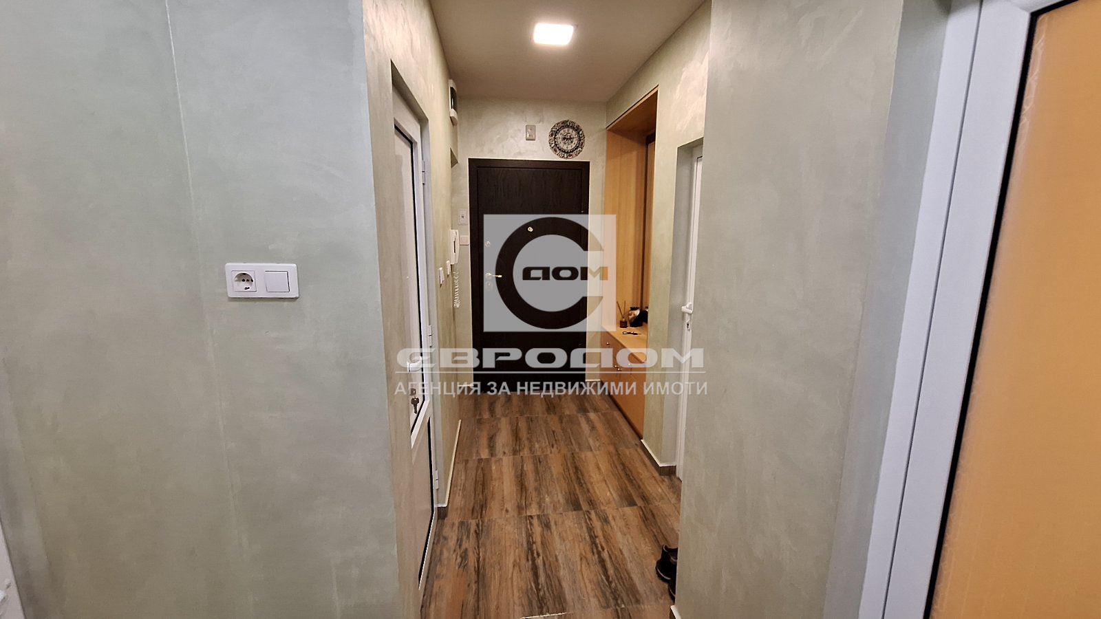 Изискан апартамент с две спални и газово отопление-0 Изискан апартамент с две спални и газово отопление - 0