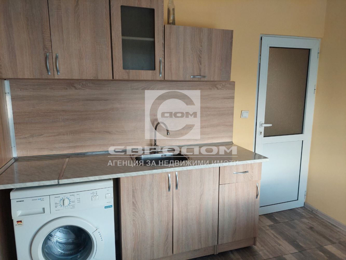 Двустаен апартамент с отлична локация в широк център – до Станционна градина - 0