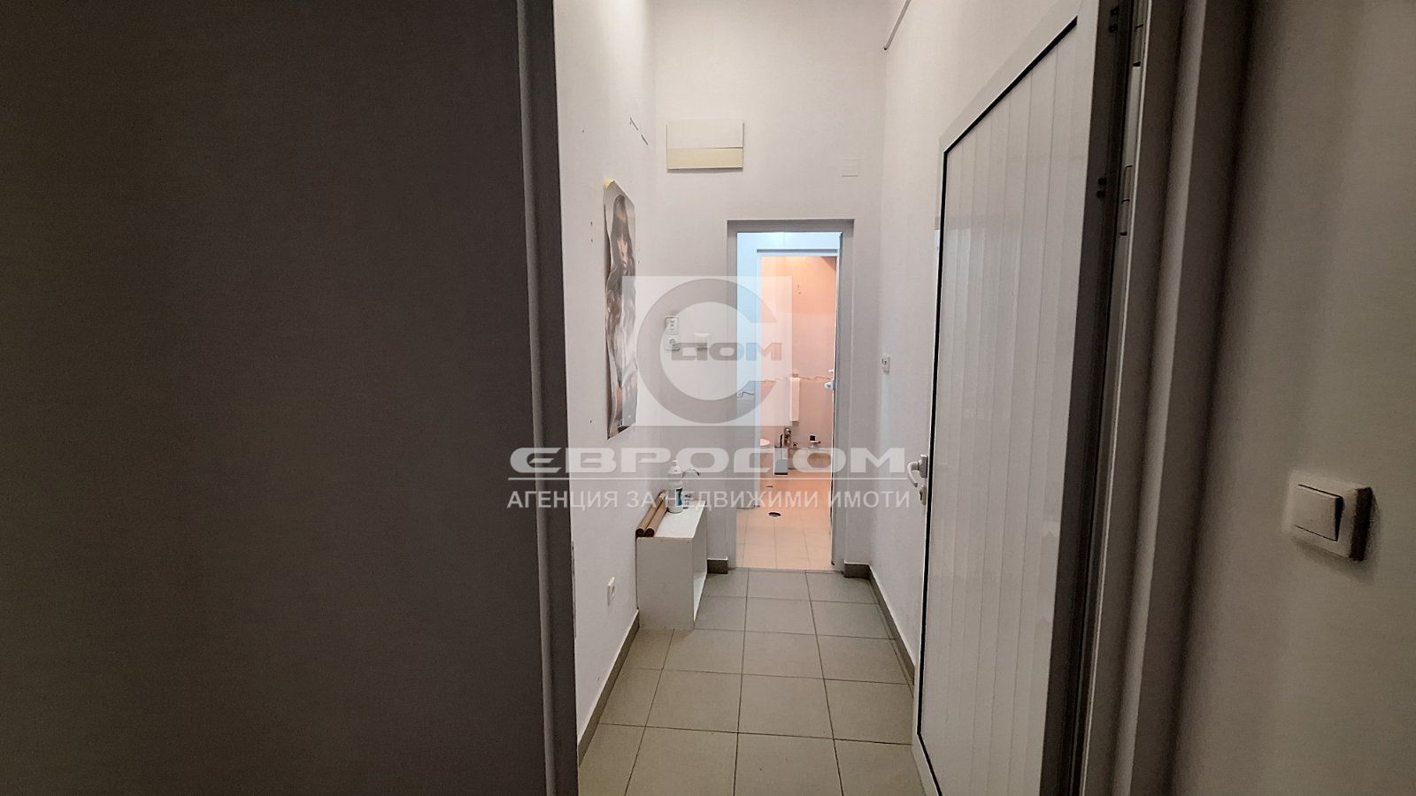 Давам под наем магазин в широк център на Стара Загора-0 Давам под наем магазин в широк център на Стара Загора - 0