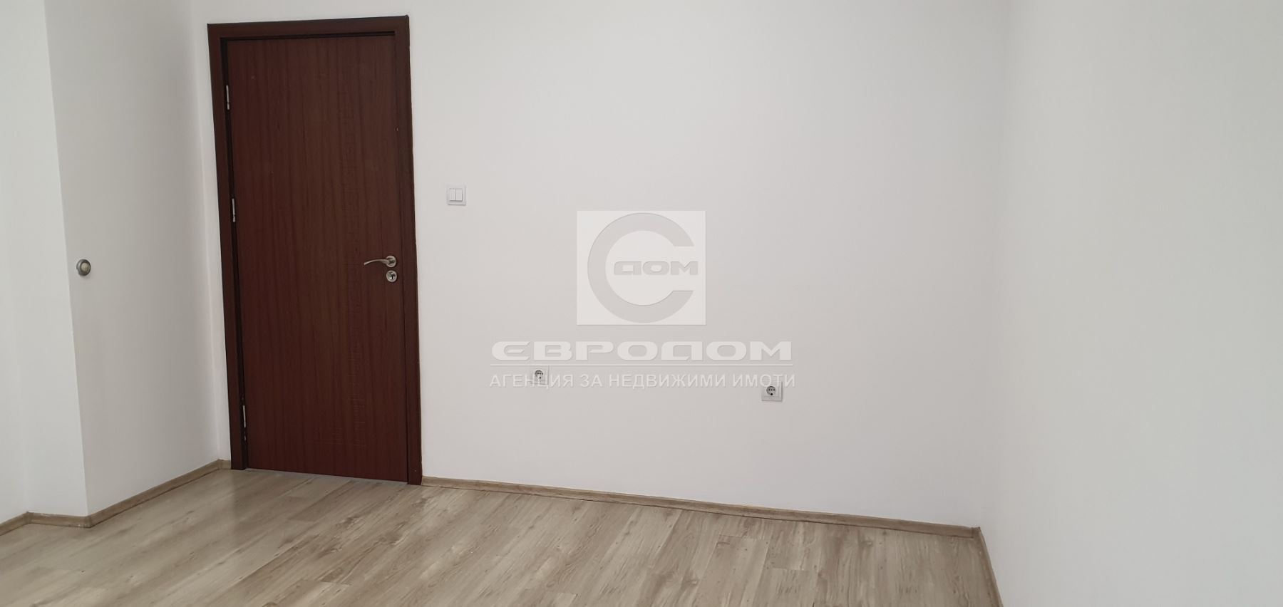 Давам под наем първи етаж от къща в района зад Съда-0 Давам под наем първи етаж от къща в района зад Съда - 0