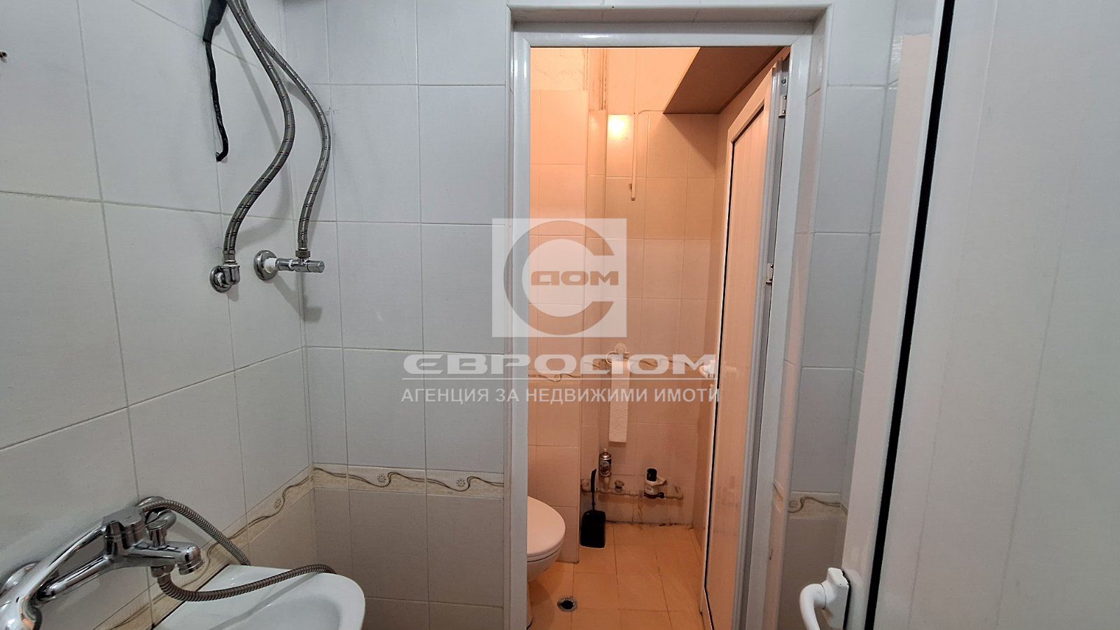 Давам под наем магазин в широк център на Стара Загора-0 Давам под наем магазин в широк център на Стара Загора - 0