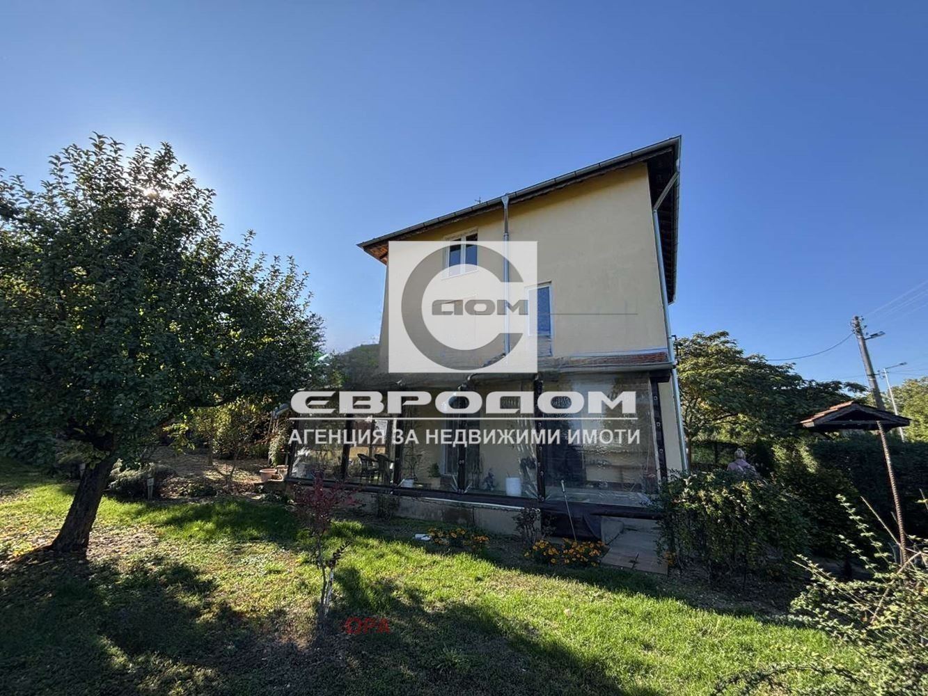 Монолитна къща с артистичен интериор и голям двор в с. Яворово-0 Монолитна къща с артистичен интериор и голям двор в с. Яворово - 0