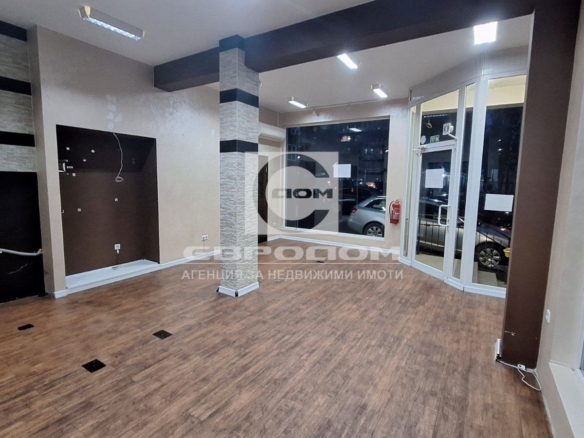 Давам под наем магазин в широк център на Стара Загора - 0