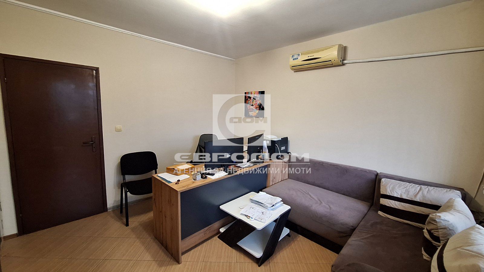 2- стаен апартамент, работещ като офис в момента - 0