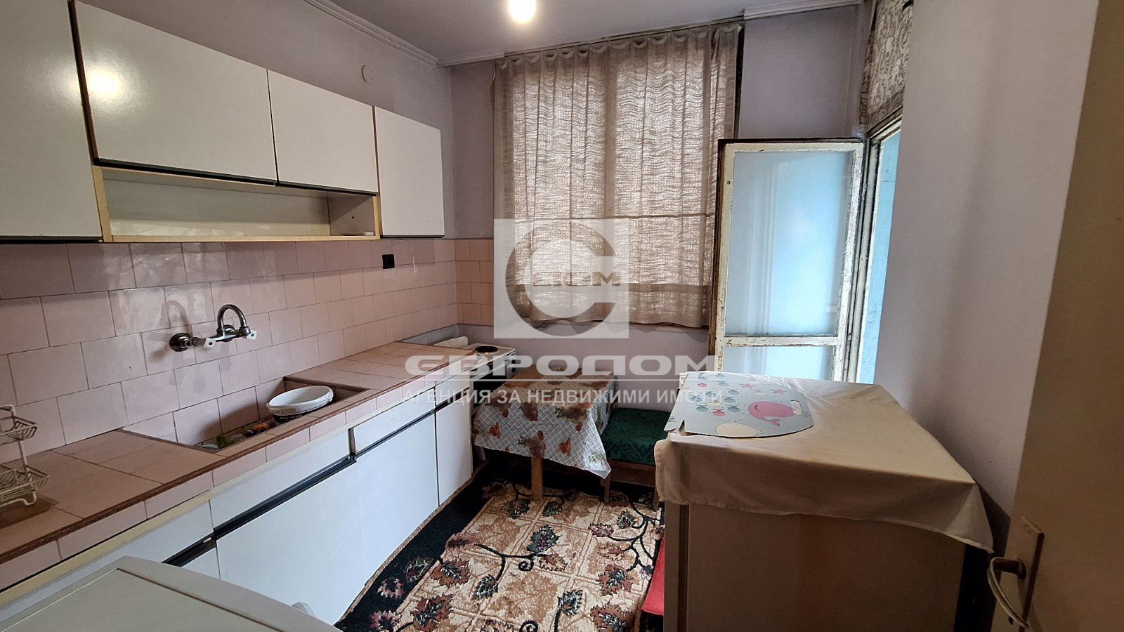 Гарсониера под наем в кв. Казански - 0