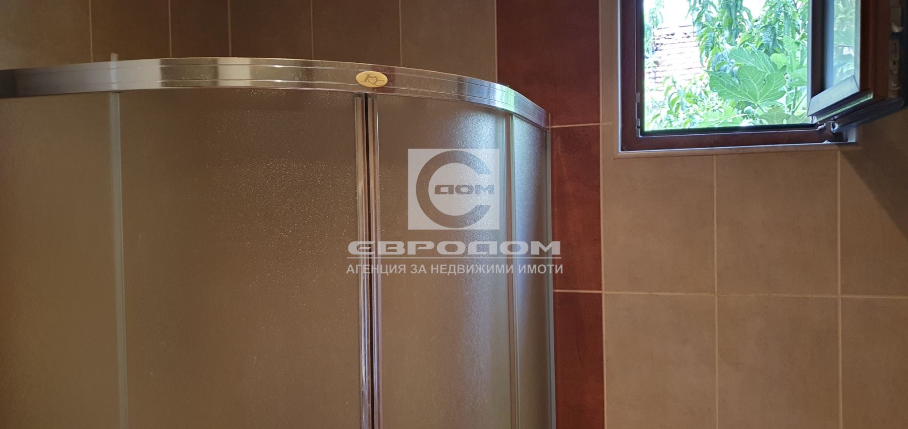 Давам под наем първи етаж от къща в района зад Съда-0 Давам под наем първи етаж от къща в района зад Съда - 0