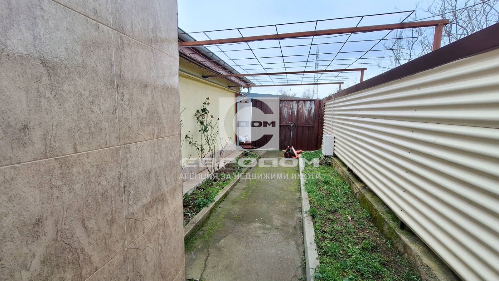 Уютна малка вила под наем в кв. Самара 3 - 0