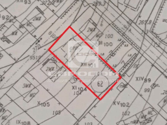 Парцел със започнат стоеж на къща в с. Богомилово - 0