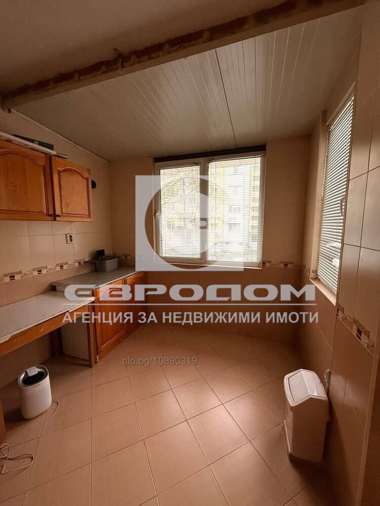 3- стаен под наем в района на 6- то ОУ - 0