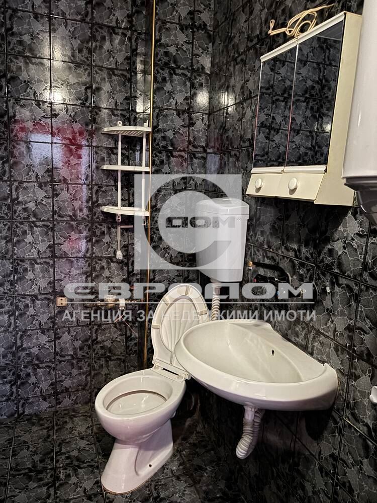 Давам под наем обзаведен с 2 спални до хотел " Тангра" - 0