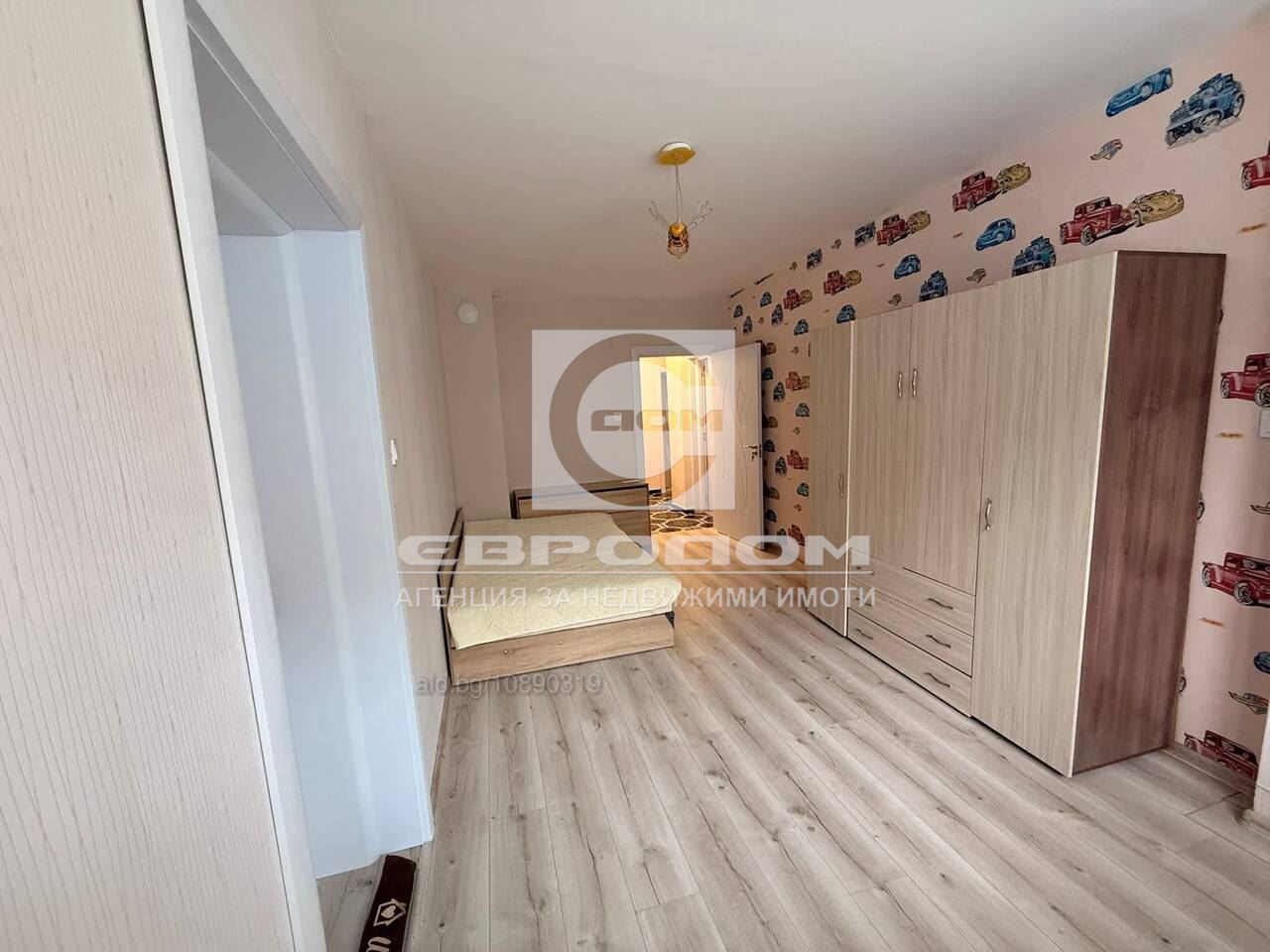 3- стаен под наем в района на 6- то ОУ - 0