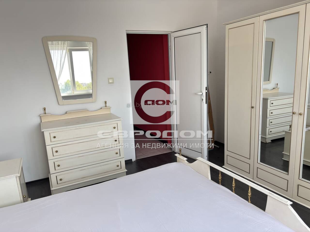 Давам под наем обзаведен с 2 спални до хотел " Тангра" - 0