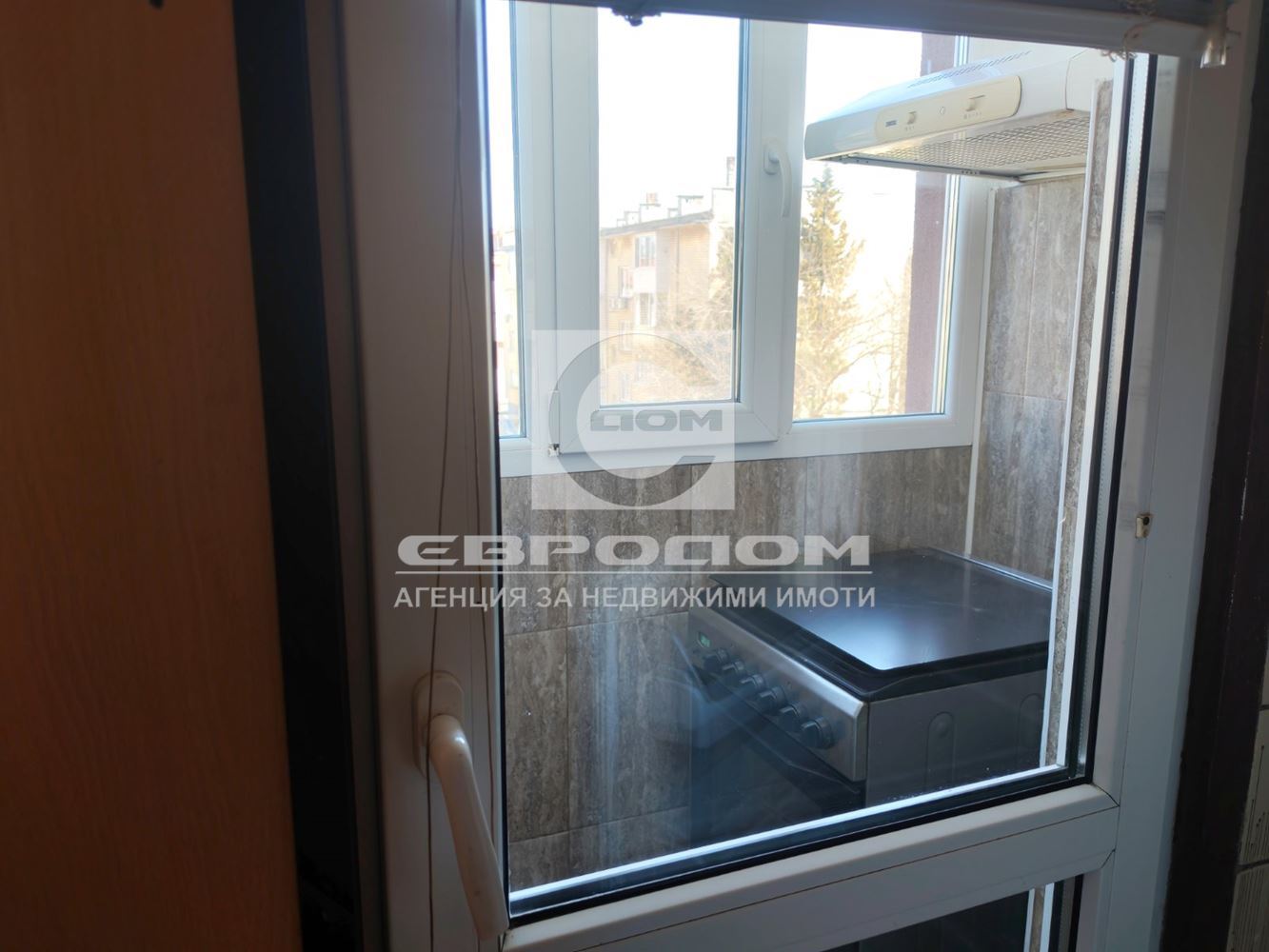 Под наем тристаен до МОЛ Галерия - 0