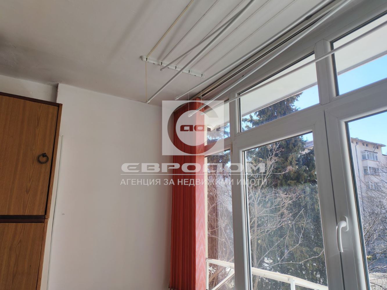 Под наем тристаен до МОЛ Галерия - 0