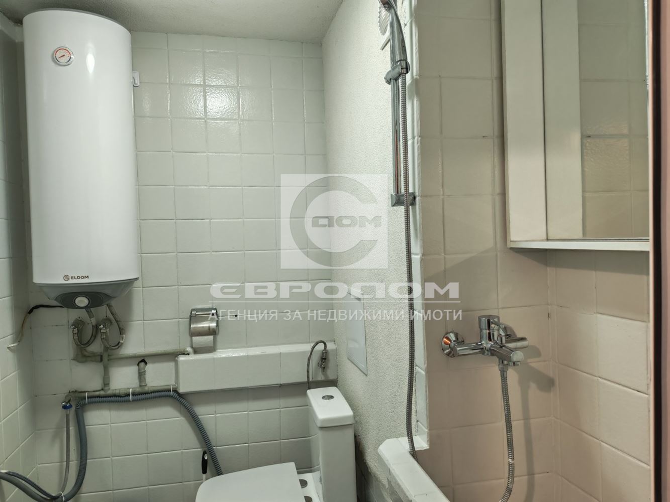 Под наем тристаен до МОЛ Галерия - 0