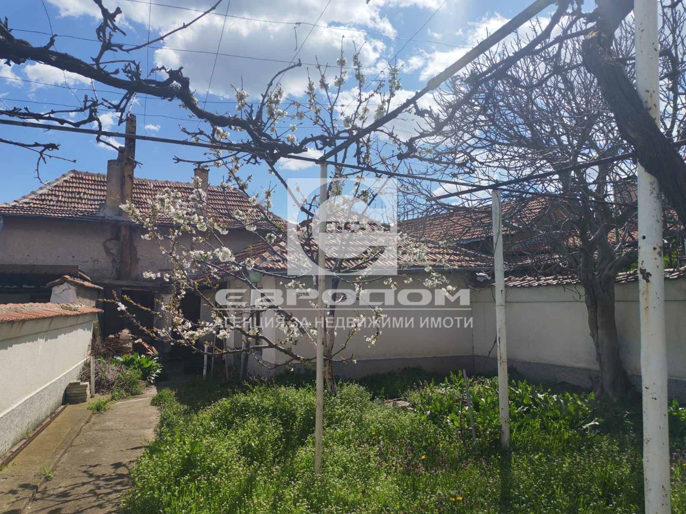 Продавам къща в град Мъглиж - 0