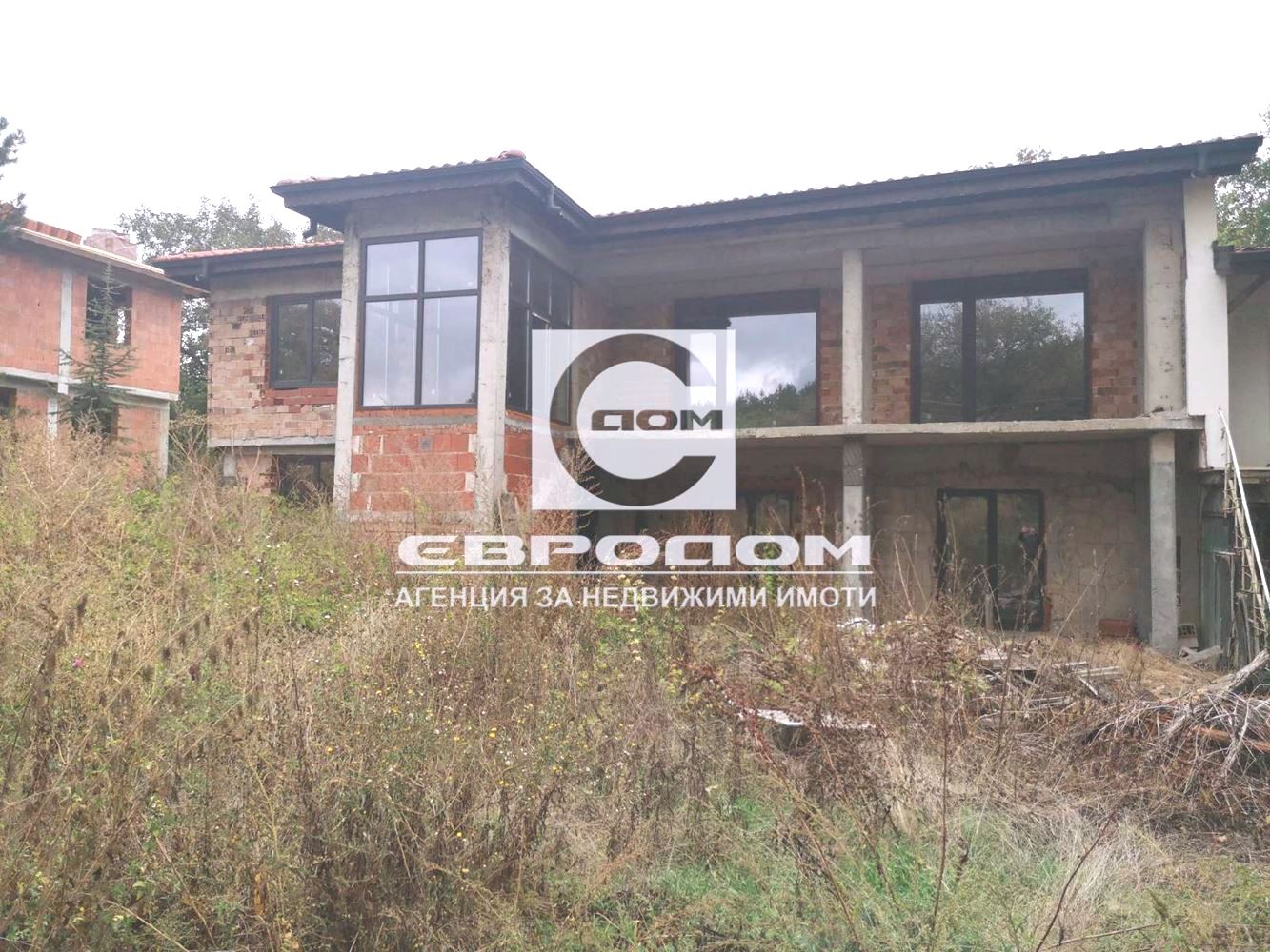 Продавам голяма къща в село Борилово - 0