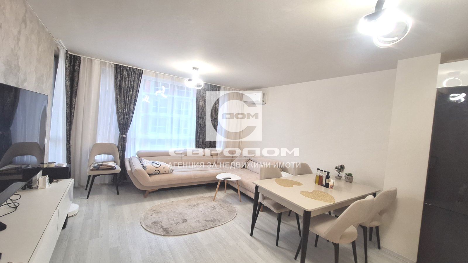 Обзаведен тристаен апартамент до Медицински факултет - 0