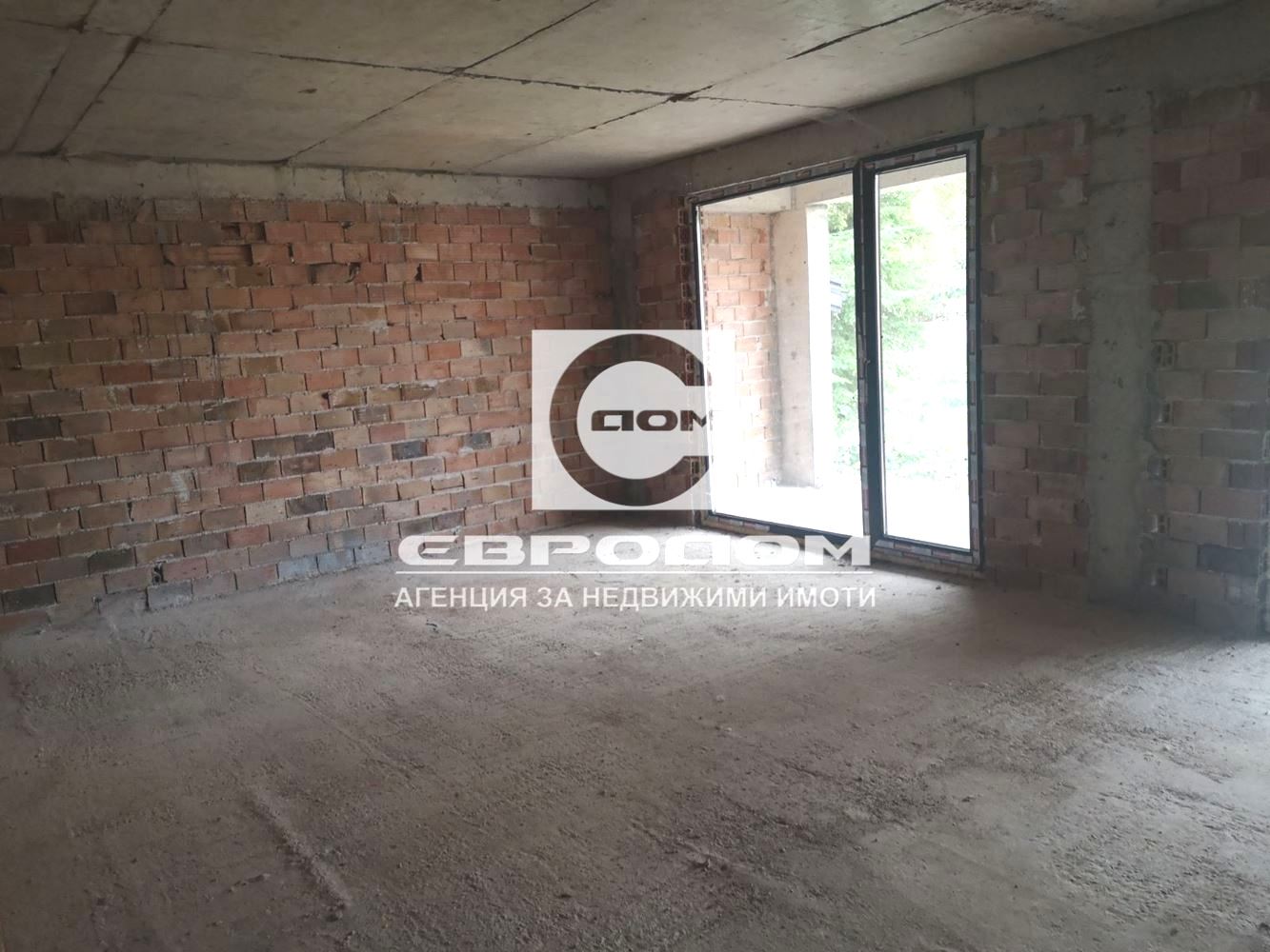 Продавам голяма къща в село Борилово - 0