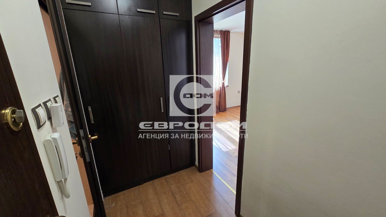 Двустаен с изглед към амфитеатъра - 0