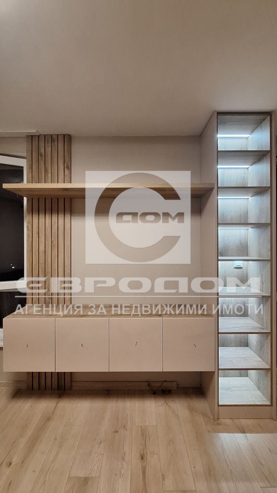Под наем 3- стаен, нов, в квартал Железник - 0