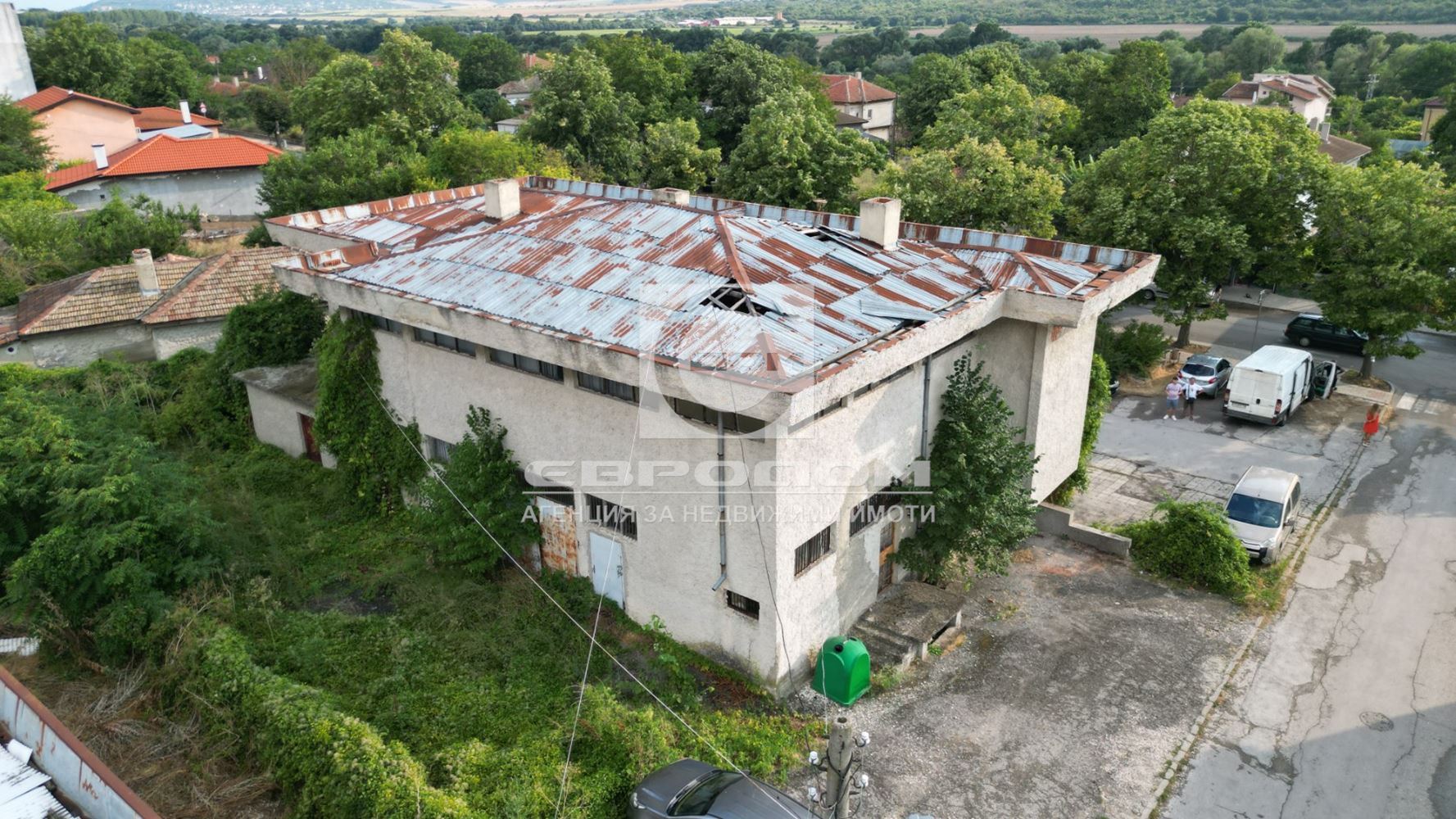 Многофункционална сграда в село Оброчище, общ. Балчик - 0