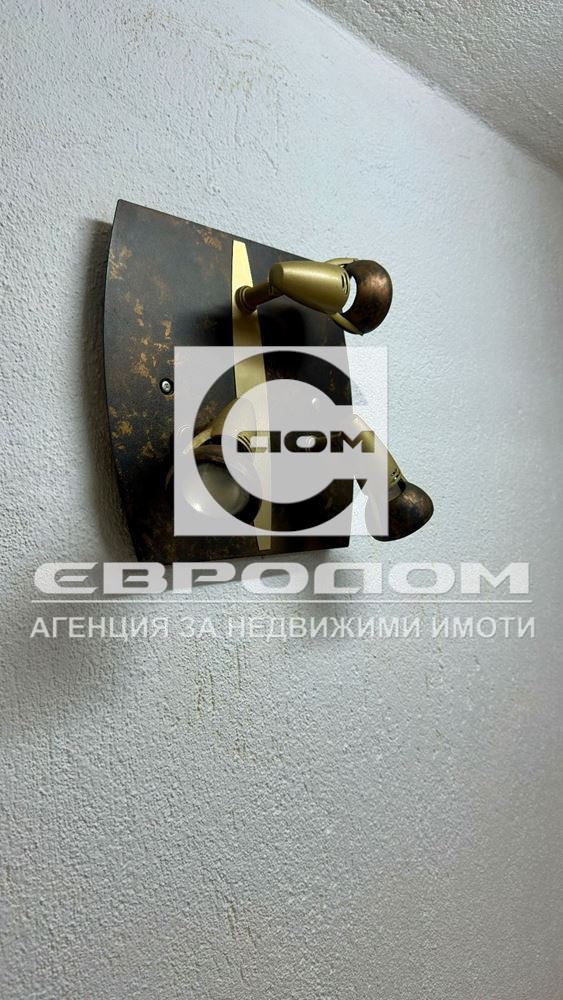 Отдавам под наем етаж от къща в с. Лясково - 0