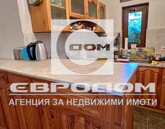 Отдавам под наем етаж от къща в с. Лясково - 0